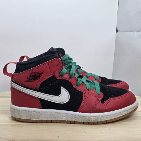 Nike Air Jordan 1 Retro Holiday Season Christmas DQ8419-006 Youth Shoe size 1Y - Picture 3 of 9